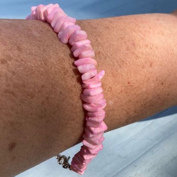 PUKA SHELL Pink Bracelet Metal Clasp Closure Unisex Men Women 9 inches - Picture 2 of 7